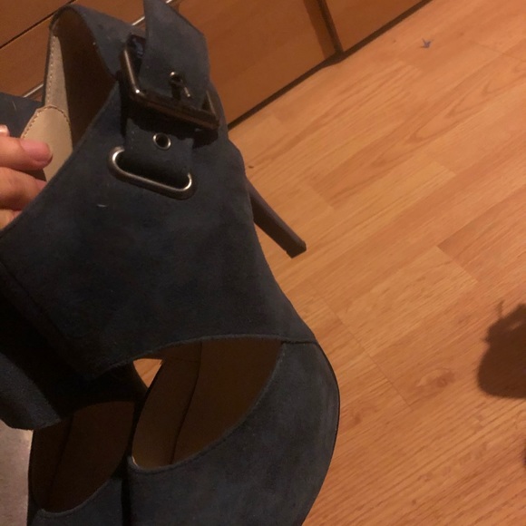 Nine West size 7 navy blue booties - Picture 6 of 9